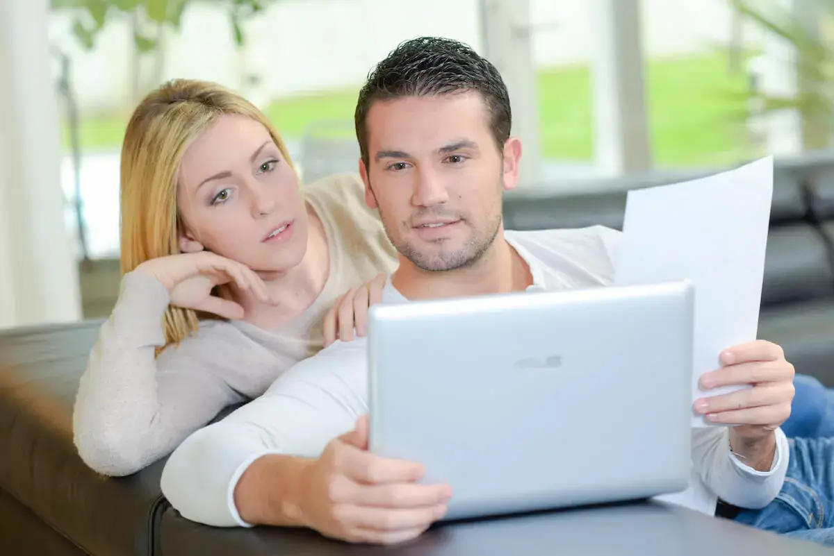 couple-using-a-computer.jpeg