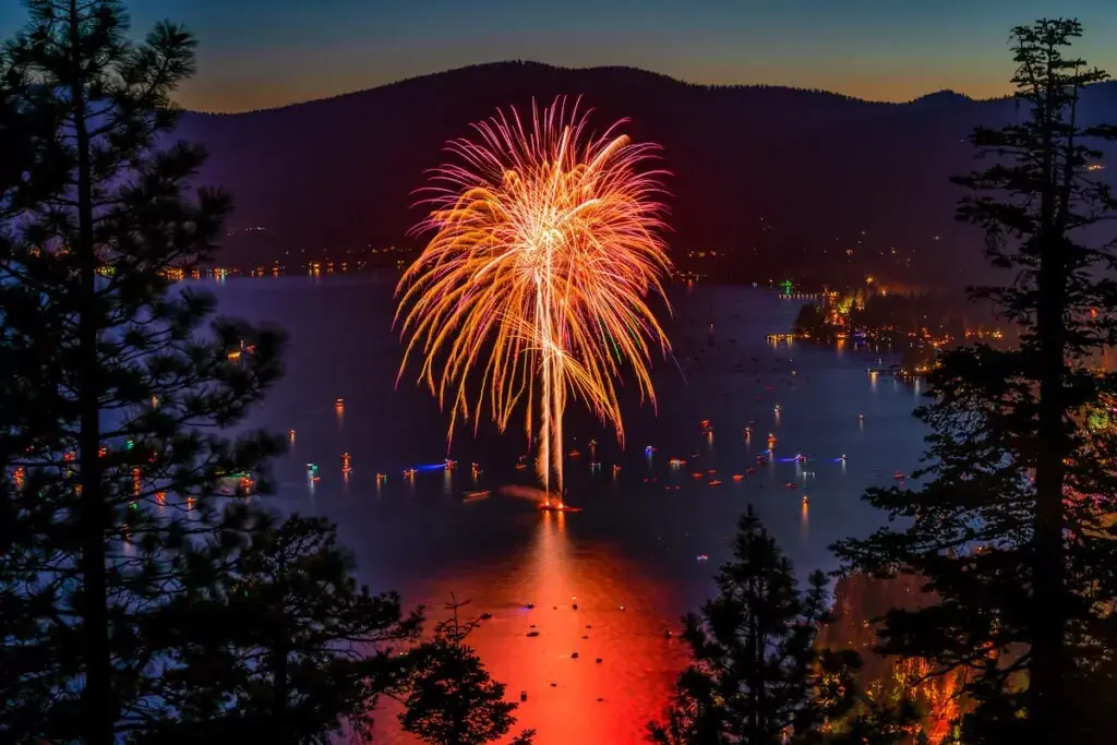 fireworks-at-Lake-Tahoe-1024x683.jpeg