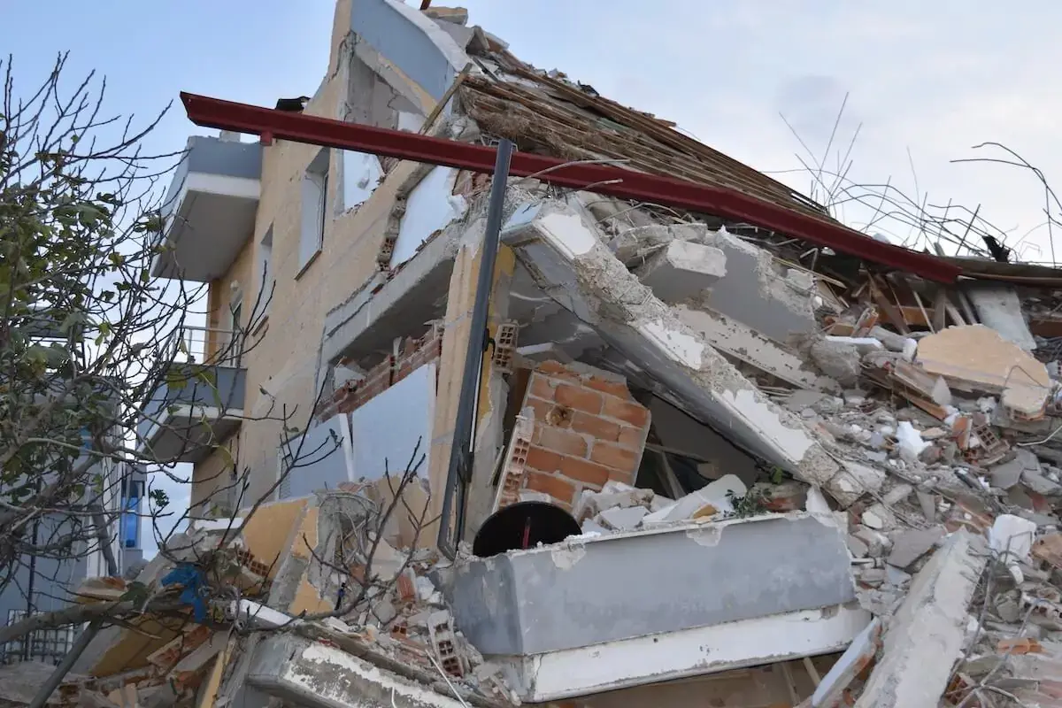 house-in-rubbles.jpeg