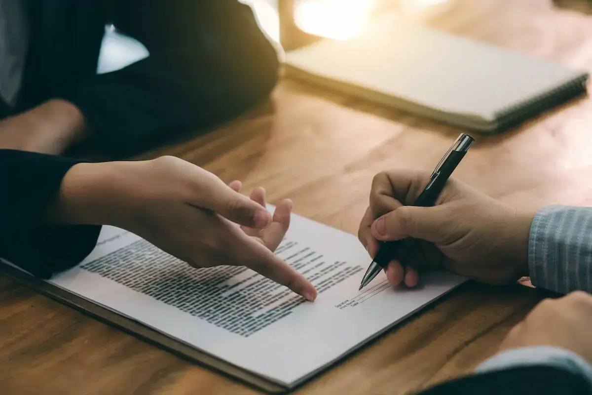 person-signing-a-contract.jpeg (2)