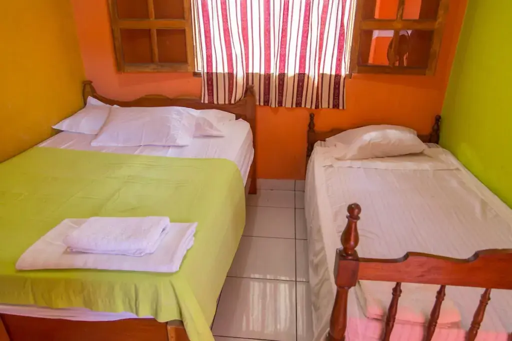 poor-hostel-room-1024x683.jpeg