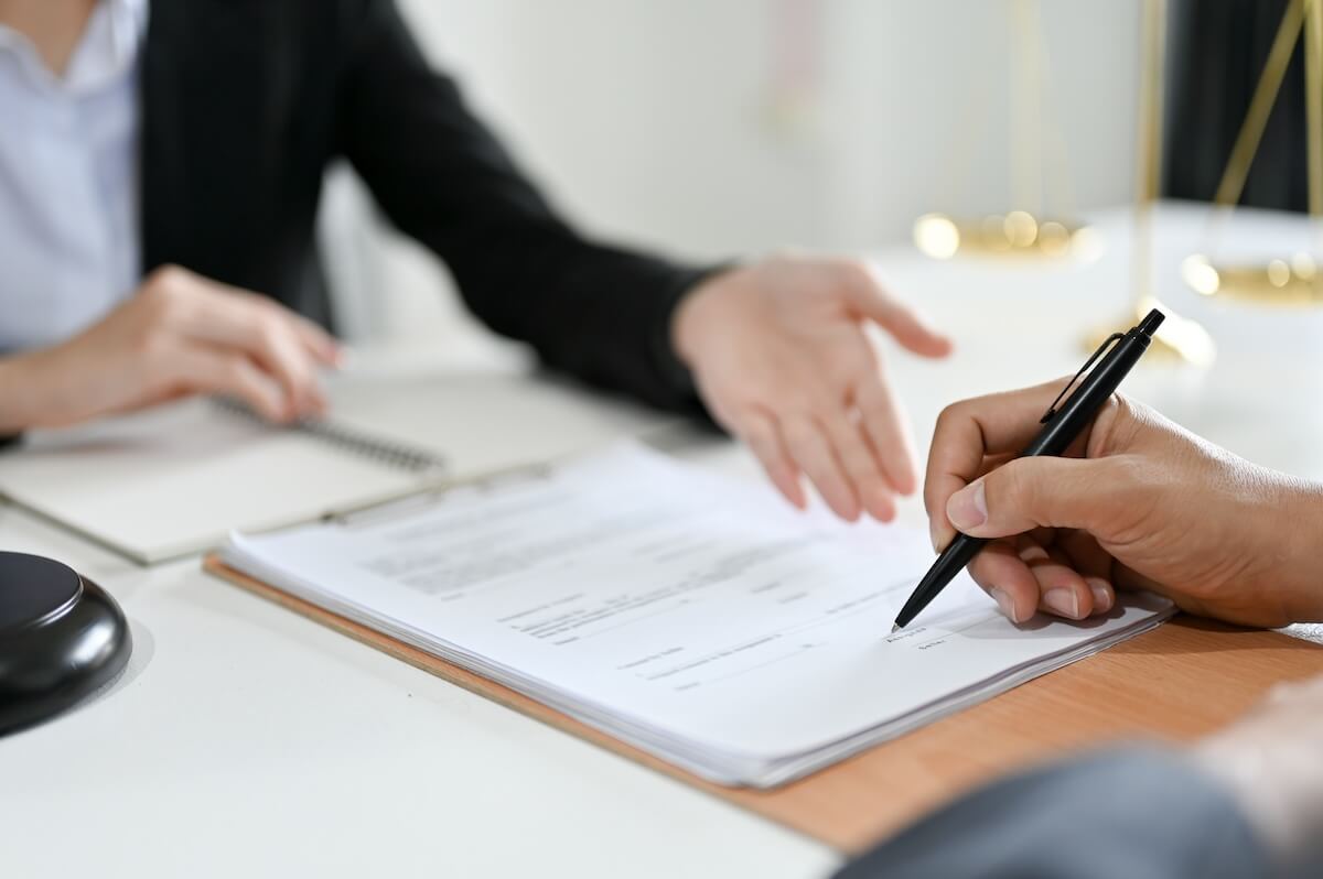 Can I sell my timeshare back to RCI: client signing a document